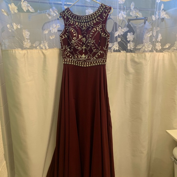 Prom Dress - Picture 2 of 6